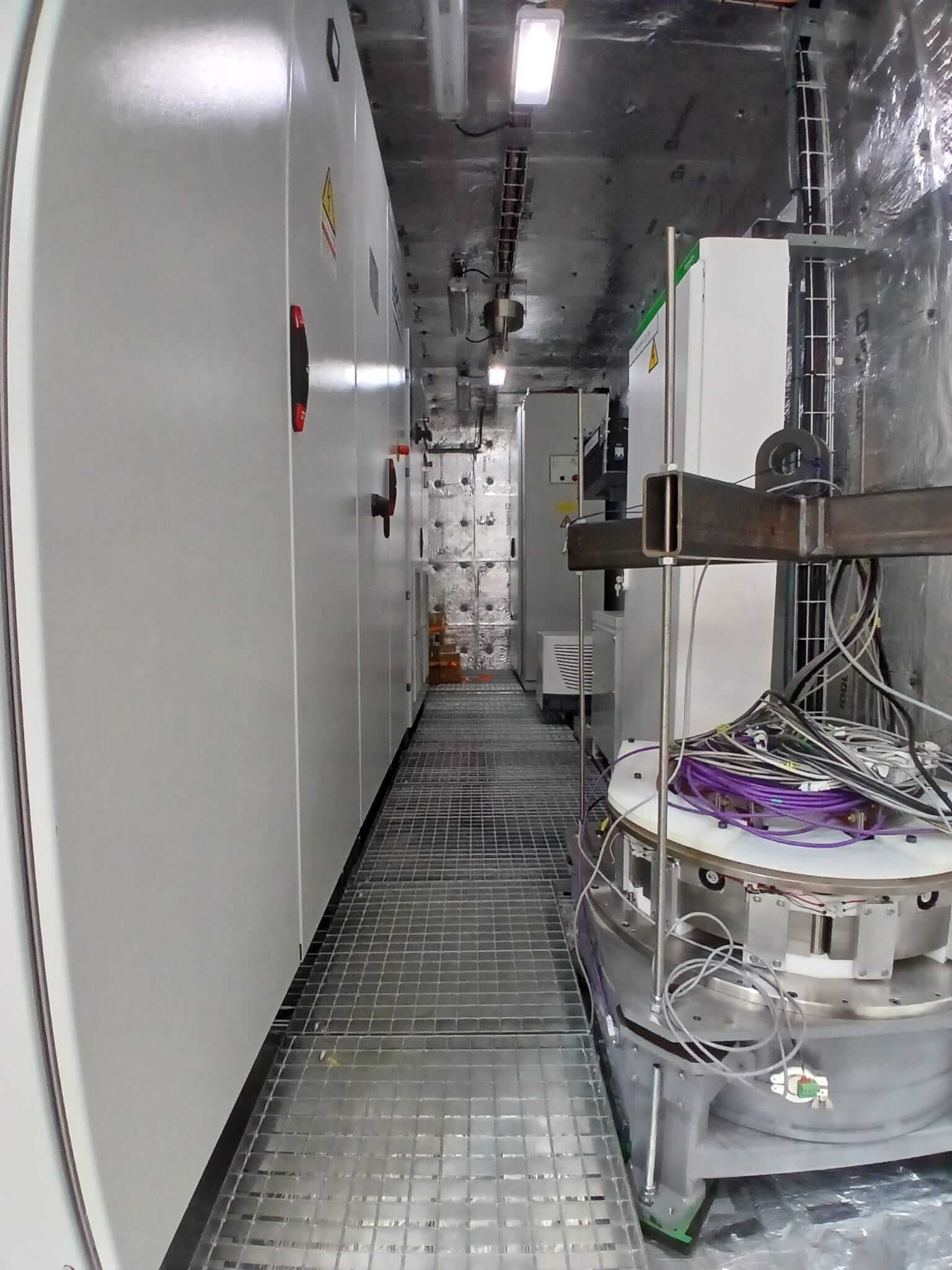 5_ContainerInterior Integrated electrical cabinets, cabling and energy storage equipment inside the POSEIDON container.
